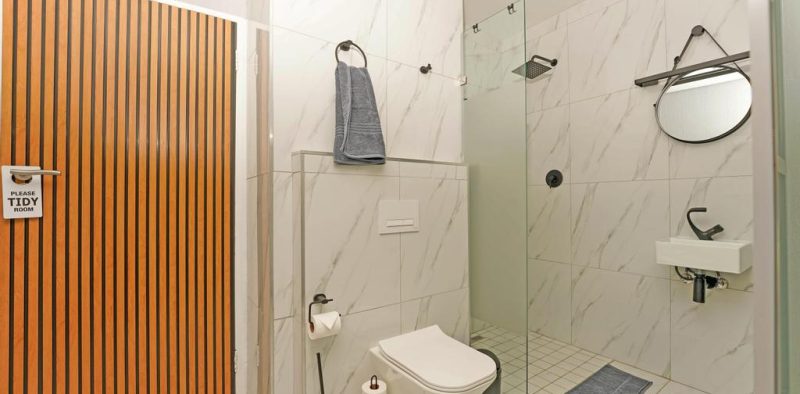 AvA Guest House - Quellerina, Randburg - Bath Room - Room 2